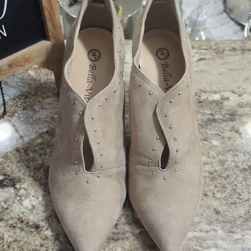 Bella Vita Women's Beige Studded Ankle Booties